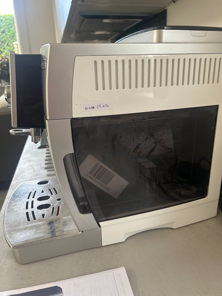  De’Longhi bean to cup coffee machine