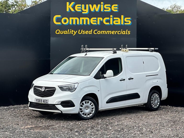 image for 2020 Vauxhall Combo 1.6 Turbo D 2300 Sportive L2 H1 Euro 6 (s/s) 4dr PANEL VAN Diesel Manual