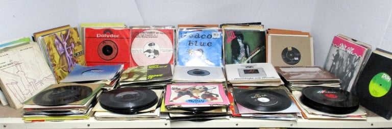 image for VINYL RECORDS 350 SINGLES FROM THE 1960's/70's and 80's