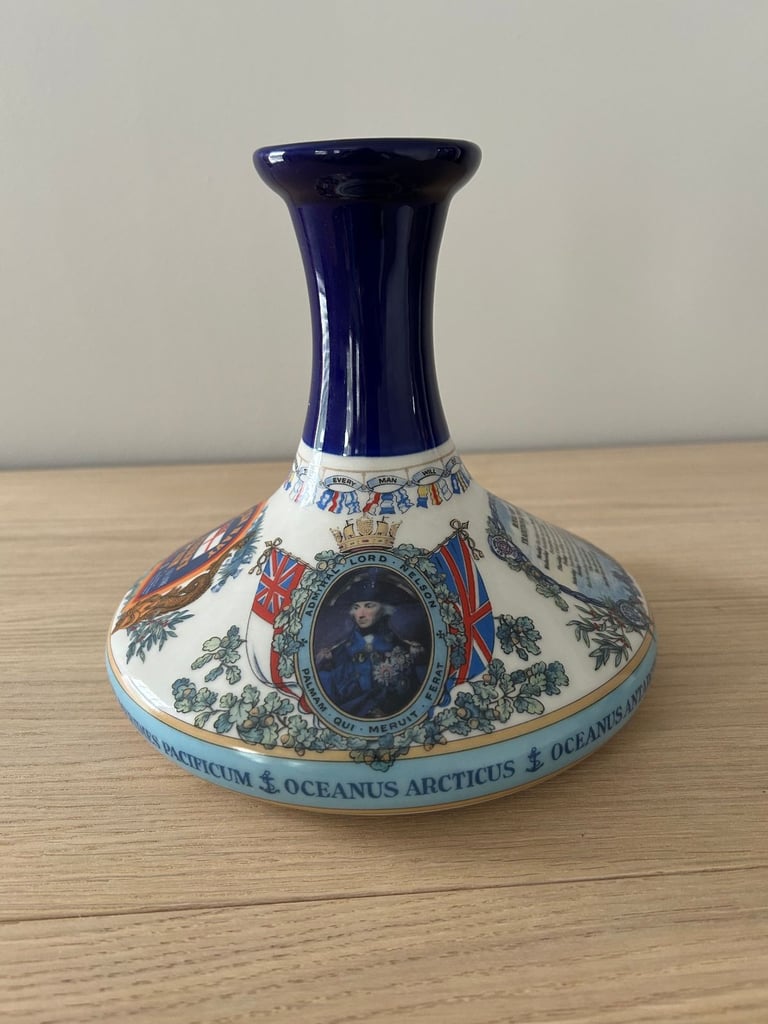 Royal Navy Pussers Rum 54.5 % ABV in 1L Ceramic Decanter.  A Perfect Christmas Gift?