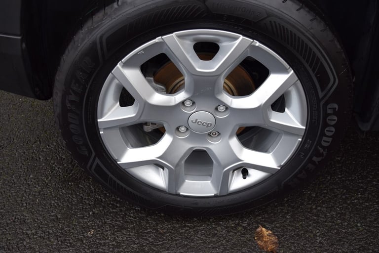 2024 Jeep AVENGER 115kW Altitude 54kWh 5dr Auto HATCHBACK Electric Automatic