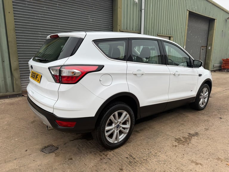 2018 Ford Kuga 2.0 TDCi EcoBlue Zetec AWD Euro 6 (s/s) 5dr HATCHBACK Diesel Manual