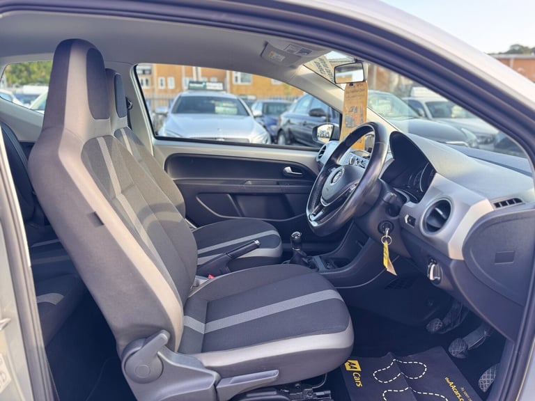2017 Volkswagen up! 1.0 90PS High Up 3dr HATCHBACK Petrol Manual