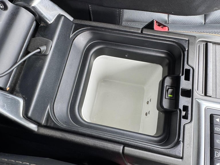 LAND ROVER RANGE ROVER SPORT 3.0 SD V6 HSE Black Auto 4WD Euro 5 5dr 2013