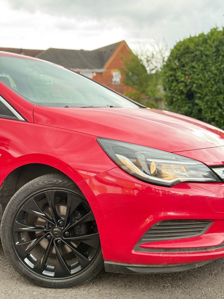 2015 Vauxhall Astra 1.4T 16V 125 Design 5dr HATCHBACK Petrol Manual