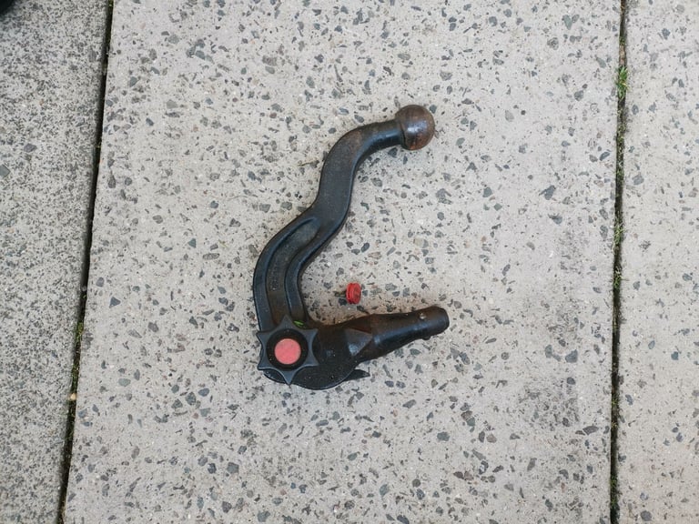Range rover tow hitch 