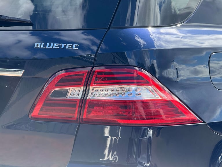 2013 Mercedes-Benz M Class 2.1 ML250 AMG Sport Bluetec Auto 4WD 5dr SUV Diesel Automatic