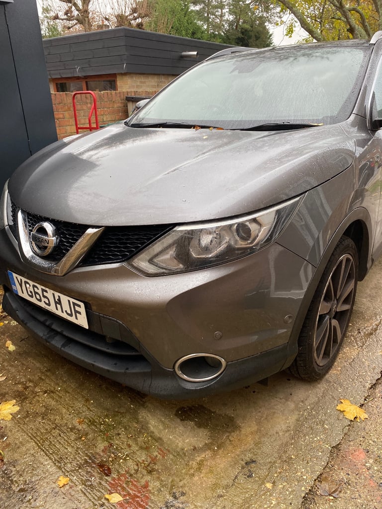 Nissan, QASHQAI, Hatchback, 2015, Manual, 1461 (cc), 5 doors