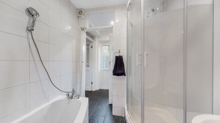 2 bedroom flat in Cameron Road, Croydon, CR0