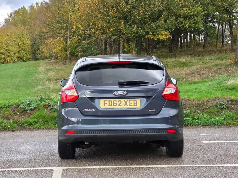 2013 Ford Focus 1.6 TDCi Zetec Euro 5 (s/s) 5dr Hatchback Diesel Manual