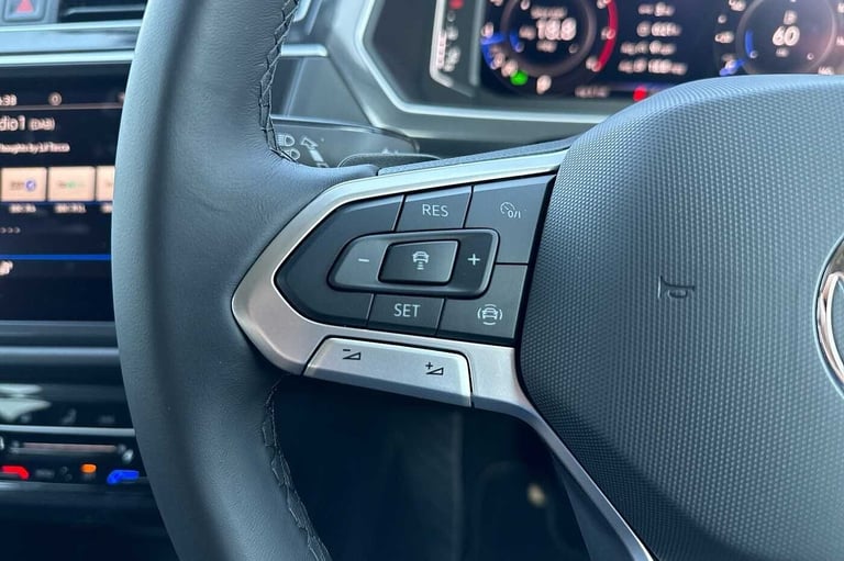 2025 Volkswagen Tiguan 1.5 TSI Life 5dr DSG SUV Petrol Automatic