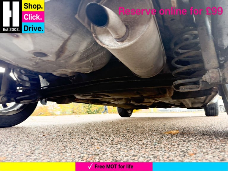 Toyota Yaris 1.3 VVT-i Blue Hatchback 5dr Petrol Manual (133 g/km, 85 bhp) Petrol Manual - Image 19