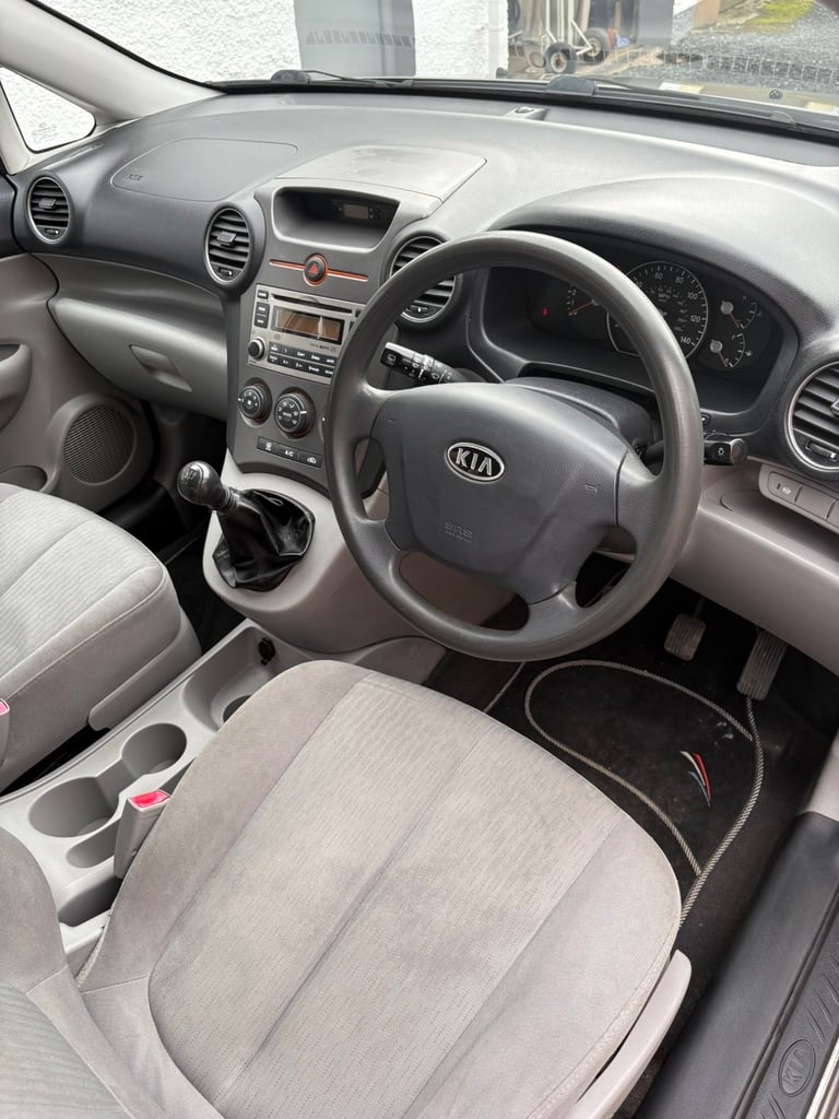 Kia, CARENS, MPV, 2010, Manual, 1591 (cc), 5 doors