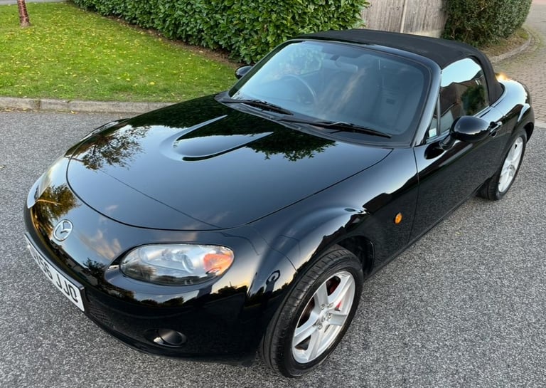 2006(56) MAZDA MX-5 2.0i CONVERTIBLE GENUINE 33,000 MILES 11 SERVICES LOVELY CAR