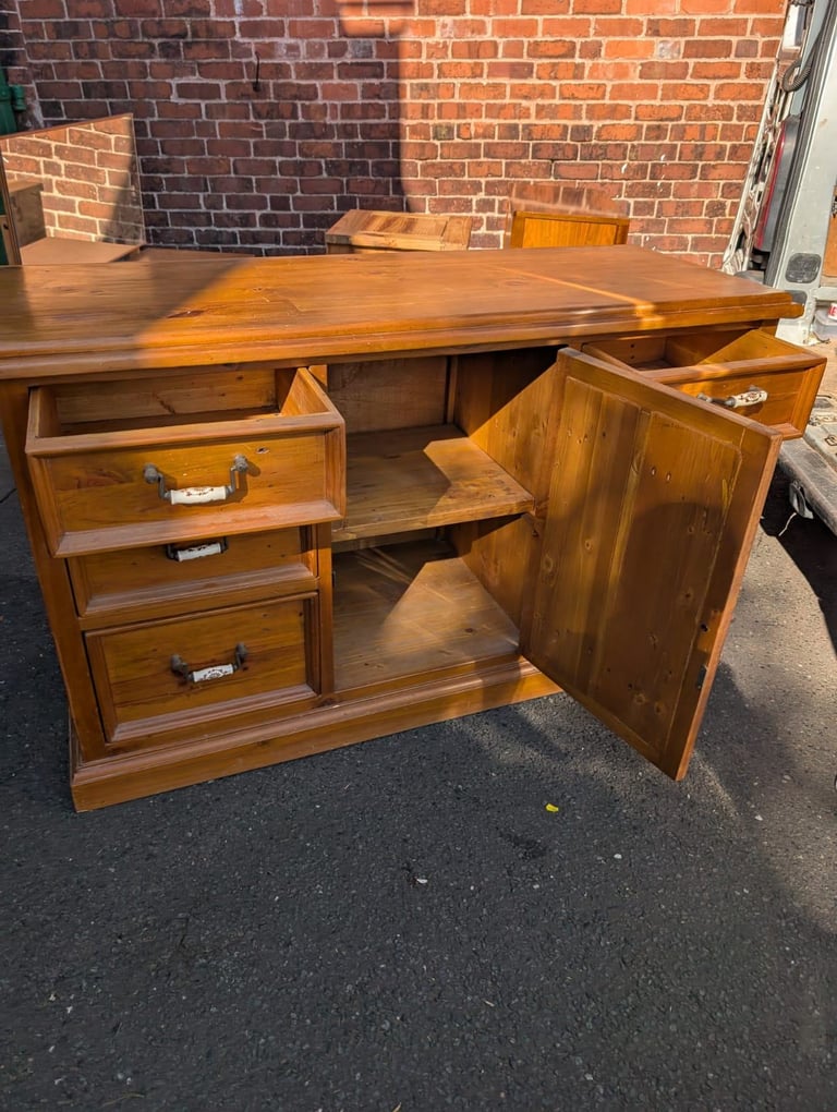 Large chunky pine sideboard 