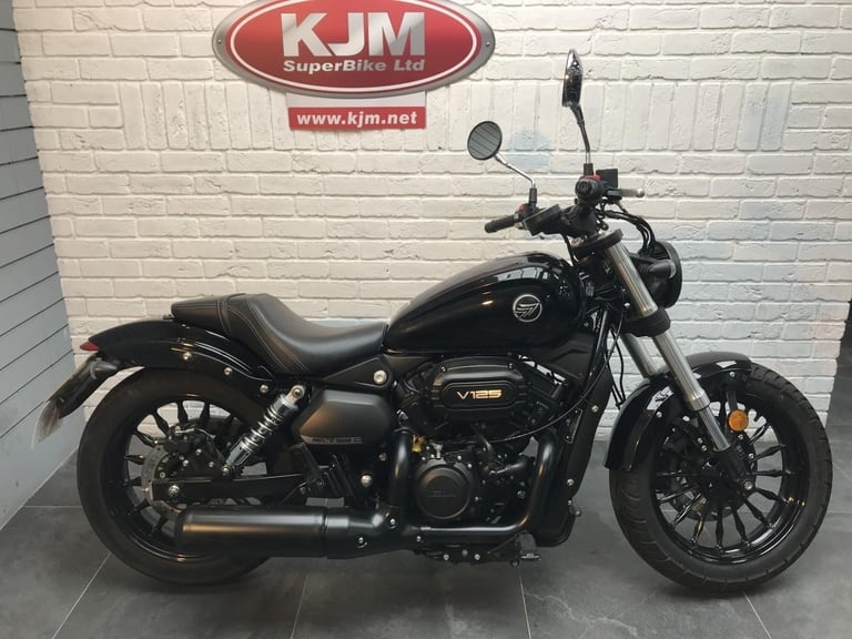 KEEWAY RKV 125 C, 2024/73, 1336 MILE IN BLACK - LEARNER LEGAL