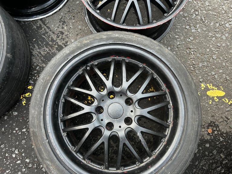 staggerd  19s for bmw  borbet  tiger claws  on e39 or e46  set up 