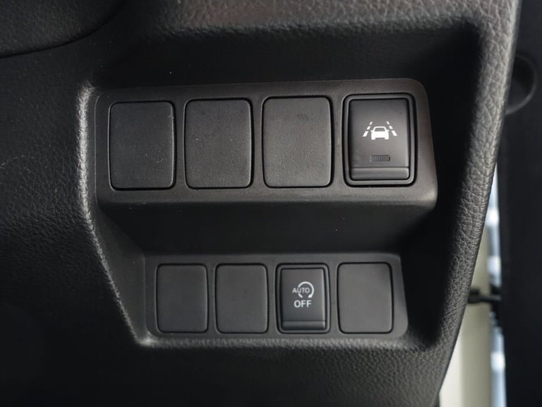2019 Nissan Qashqai 1.3 DIG-T N-Motion SUV 5dr Petrol Manual Euro 6 (s/s) (140 ps) HATCHBACK Petr...