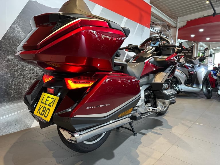 Honda GL1800 Goldwing Tour DCT 2021 with only 3440 miles 