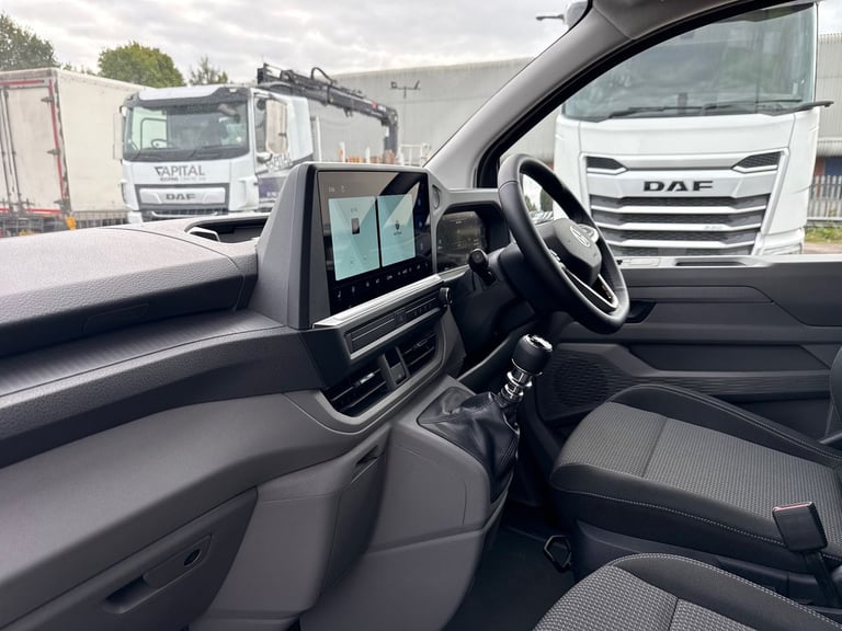  Volkswagen Transporter Panel Van 2.0 Tdi T28 Commerce Pro Panel Van 5dr Diesel
