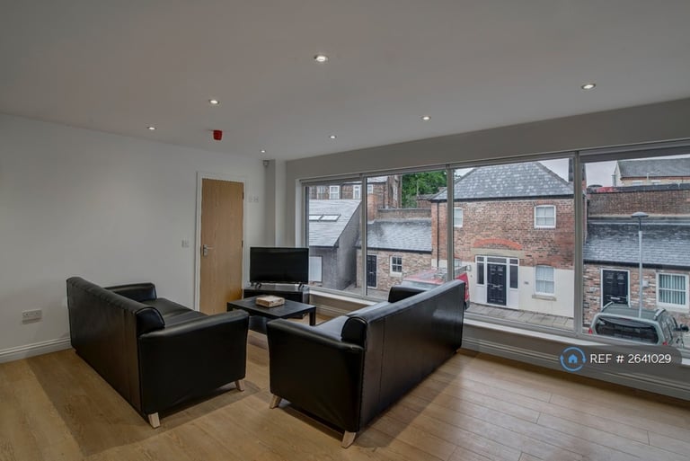 image for 7 bedroom flat in Stonemasons Close, Liverpool, L7 (7 bed) (#2641029)