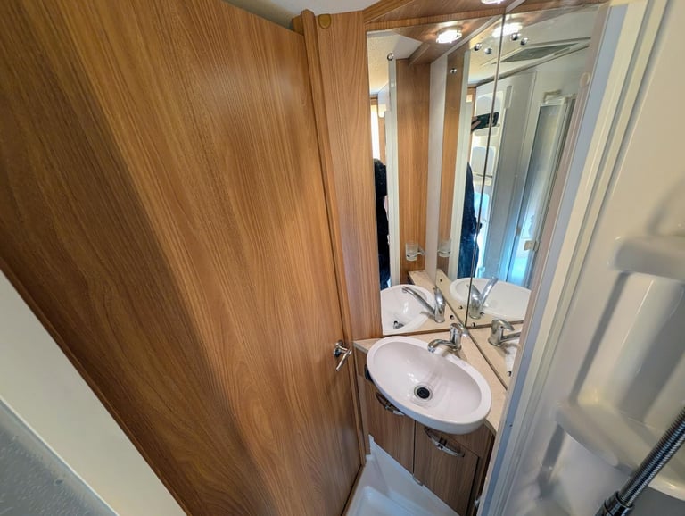 Fiat DUCATO Swift Sundance 622FB 4 Berth Fixed Bed Motorhome 