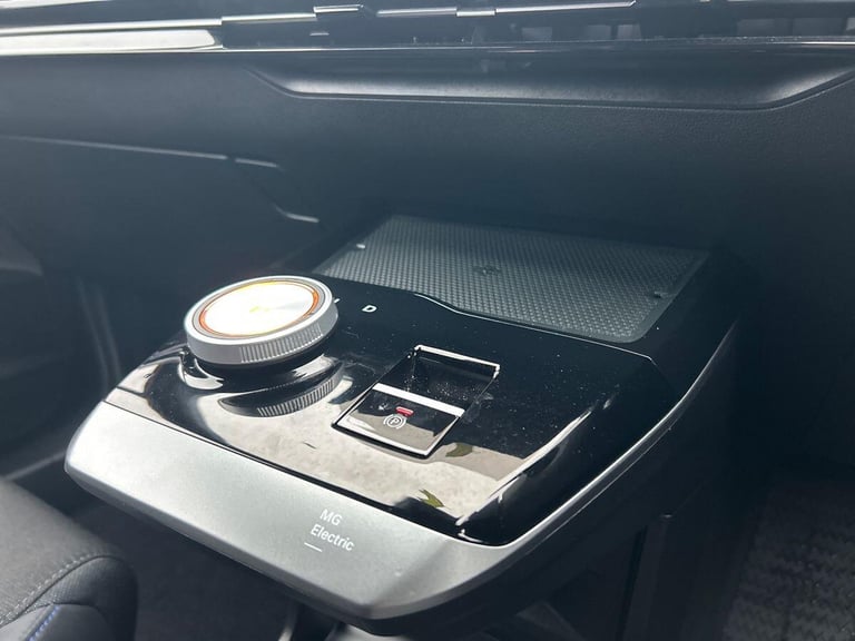 2024 MG MG4 64kWh Trophy Long Range Hatchback 5dr Electric Auto (203 ps) Hatchback ELECTRIC Autom...