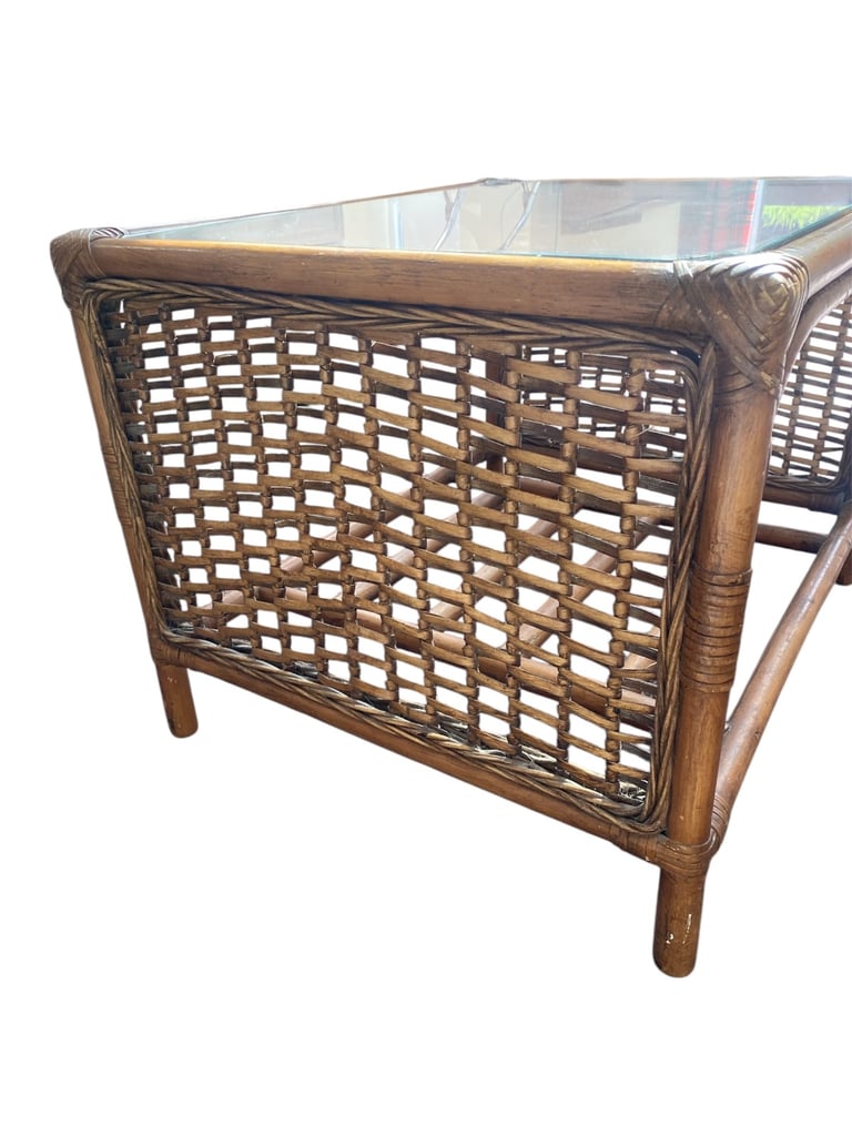 Wicker coffee table with glass top and shelf