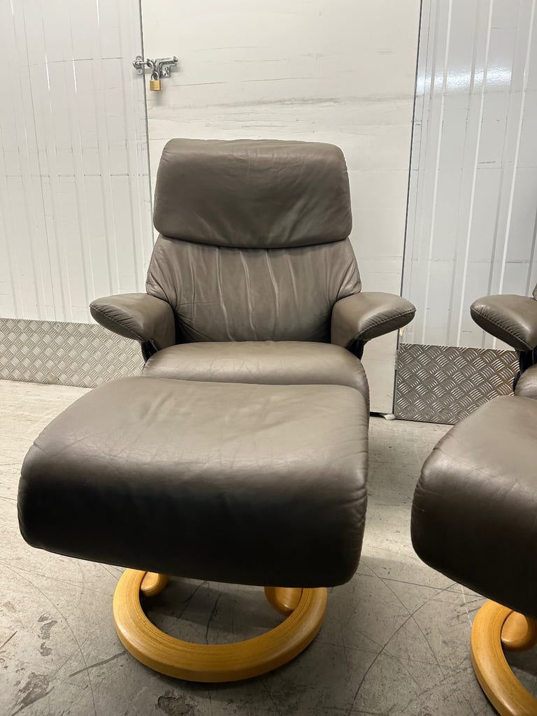 Ekornes Stressless Dream Recliner Olive Leather Chairs & Stools - Medium Size