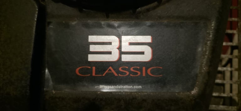 Briggs and Stratton Lawnmower 