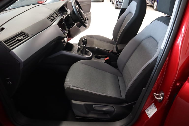 2017 SEAT Arona 1.0 TSI SE Technology First Edition Euro 6 (s/s) 5dr HATCHBACK Petrol Manual