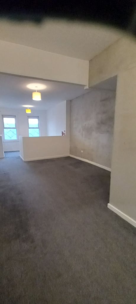**LET BY** HIGH SPEC ** 1 BEDROOM ** FLAT 1 ** 6 WATERLOO ROAD **