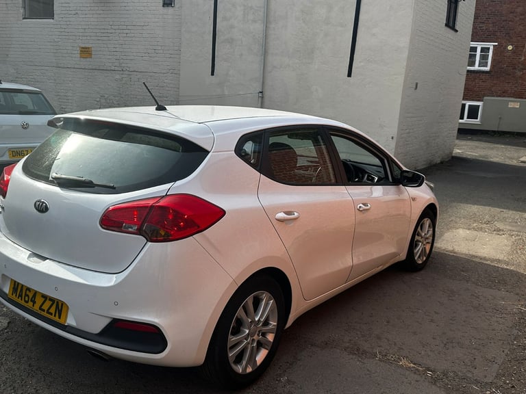 Kia, CEED, Hatchback, 2014, Manual, 1396 (cc), 5 doors