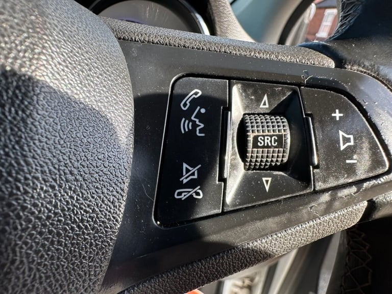 2018 Vauxhall Astra 1.0i Turbo ecoTEC SRi Hatchback 5dr Petrol Manual Euro 6 (s/s) (105 ps) Hatch...