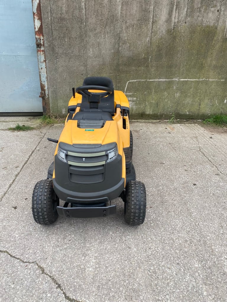 STIGA ESTATE 3084H RIDE ON MOWER FOR SALE.