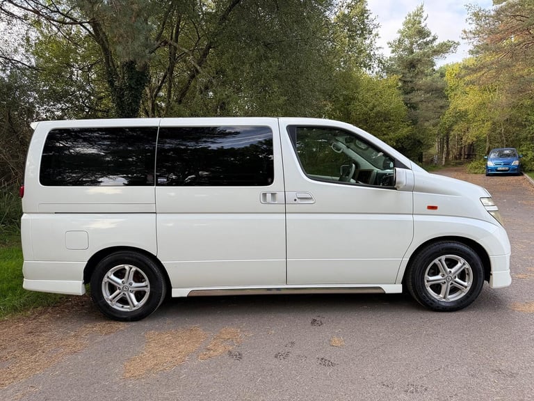 NISSAN ELGRAND 3.5 V6 E51 AUTOMATIC 2003
