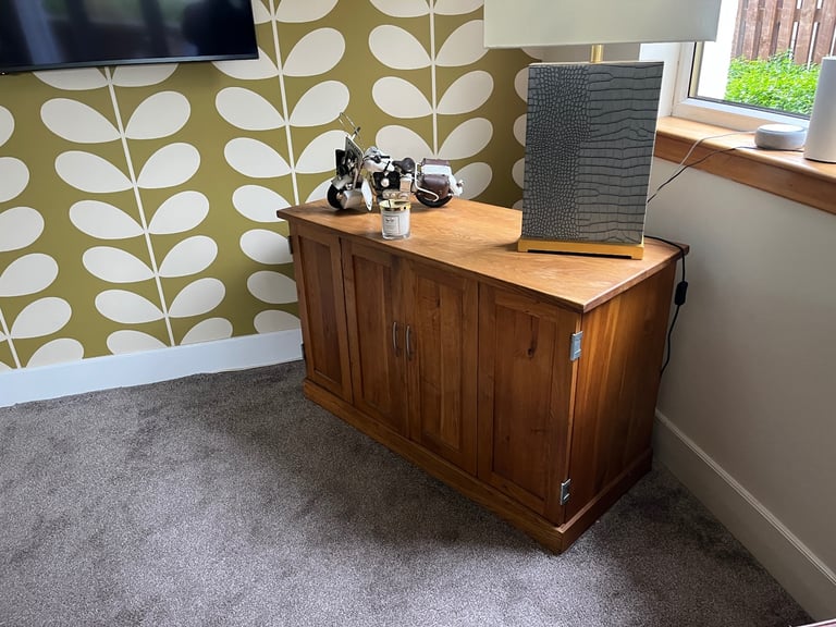 Cabinet for TV 