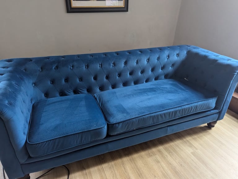 Blue Velvet Chesterfield Sofa 