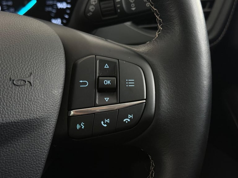 2020 Ford Focus 1.0T EcoBoost Vignale Euro 6 (s/s) 5dr HATCHBACK Petrol Manual