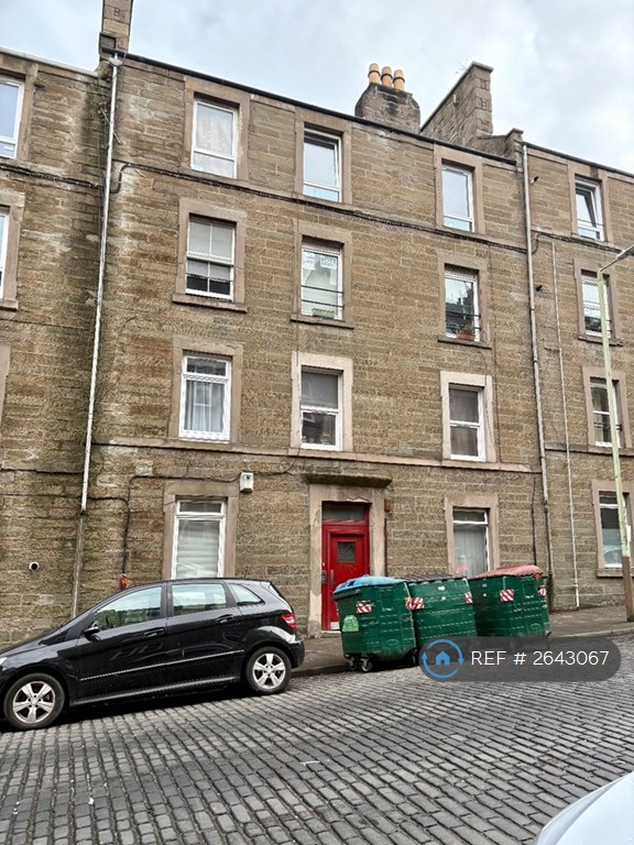 1 bedroom flat in Rosefield Street, Dundee, DD1 (1 bed) (#2643067)