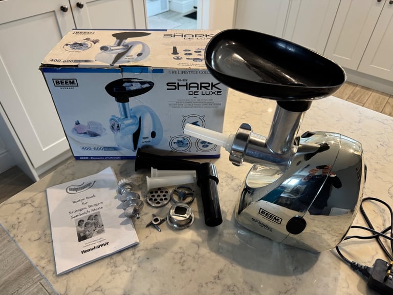 image for Beem YD-222 Shark de Luxe Meat Grinder