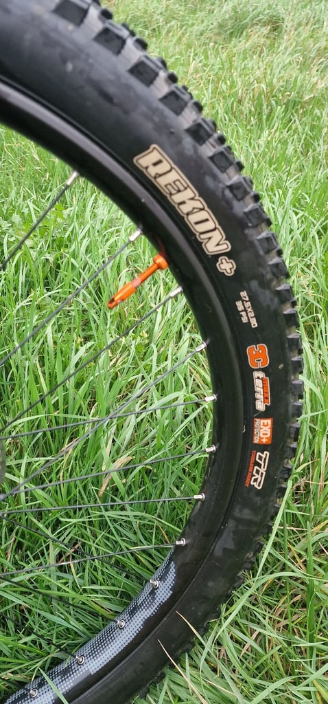 Voodoo zobop e bike medium frame 27.5x2.8 wheels full suspension 