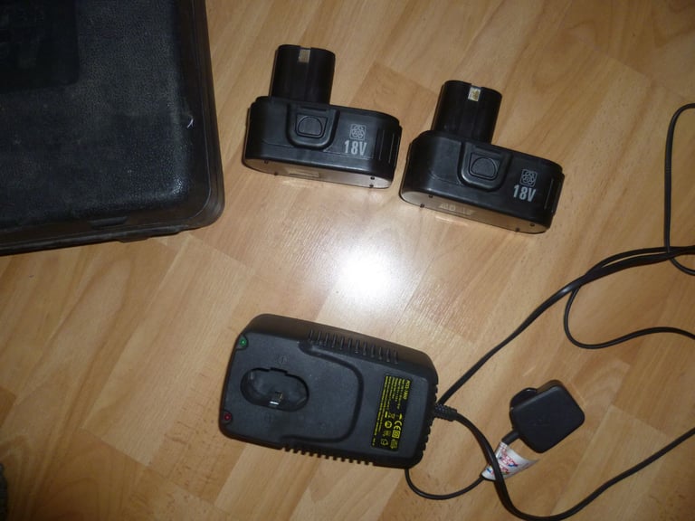 Drill 18V- 2 Batteries