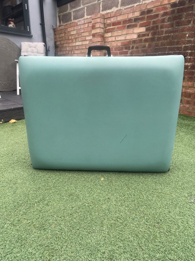 Large Portable Adjustable Massage Bed with Cushion Cover