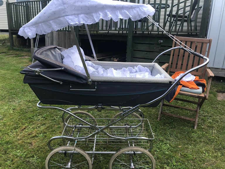Silver cross grosvenor pram deals