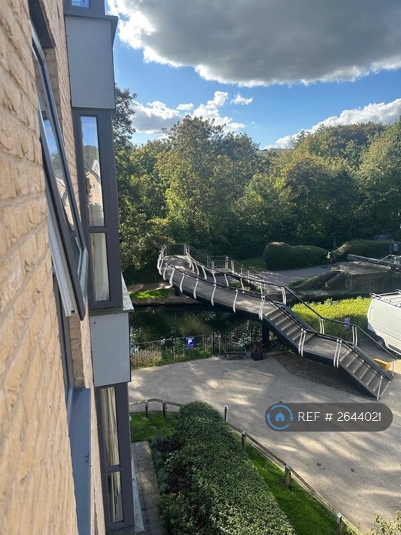 image for 2 bedroom flat in Hemel Hempstead, Hemel Hempstead, HP3 (2 bed) (#2644021)