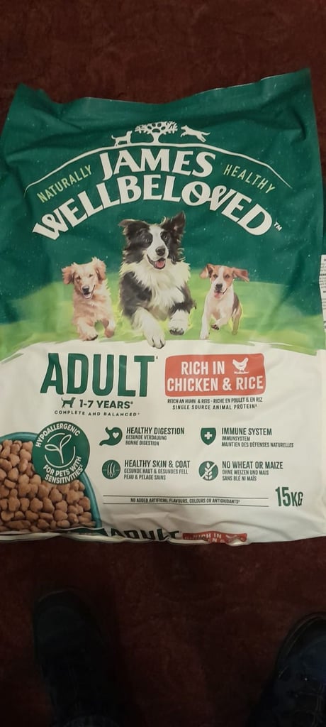 image for James Wellbeloved 15kg chicken and rice adult