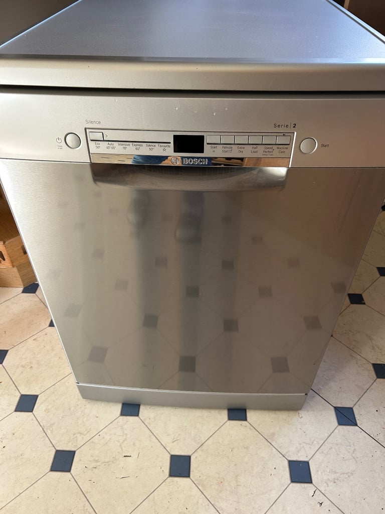 image for Bosch Series 2 SMS2HVI67G Free Standing Dishwasher 