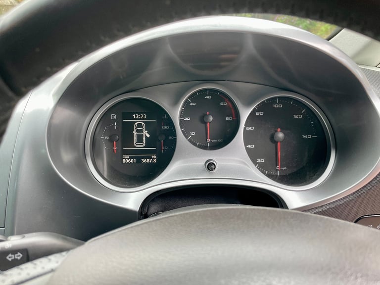 Seat, LEON, Hatchback, 2011, Manual, 1598 (cc), 5 doors