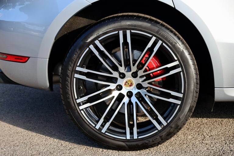 2016 '66' Porsche Macan Turbo 3.6 V6 T *1 Owner + £11.5k Cost Options + FPSH